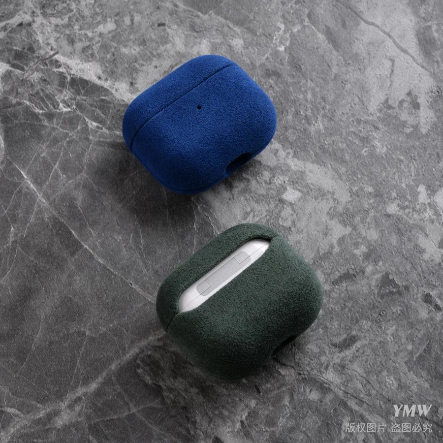 Capa Luxuosa em Suede Artificial ALCANTARA para AirPods 3